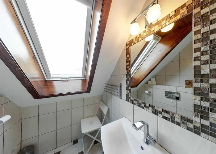 Jura Goscinne 3* Zarki